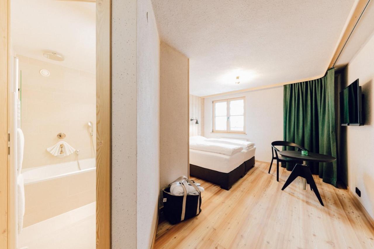 Johann Hotel